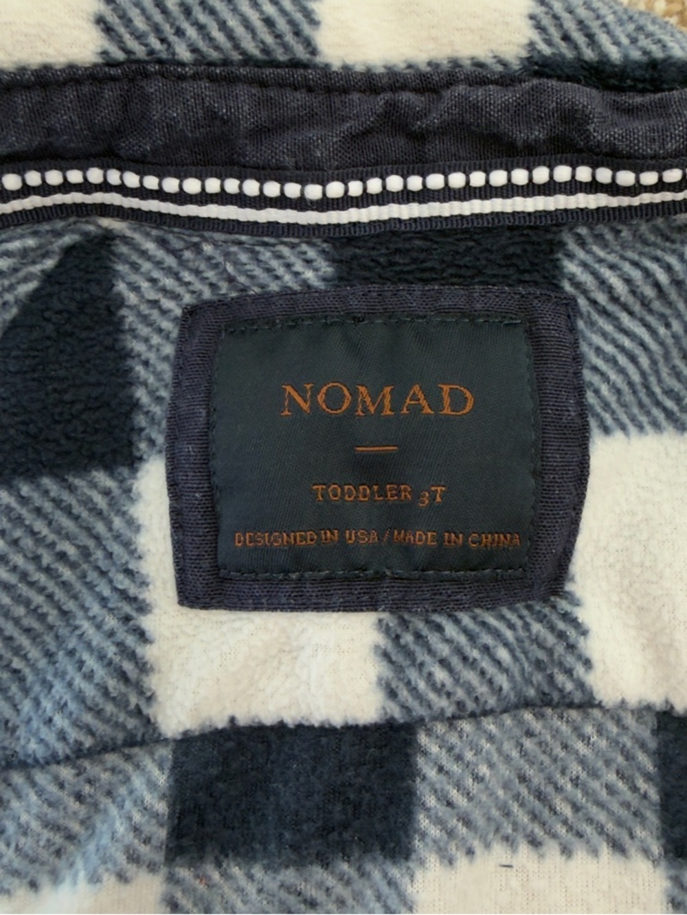 Nomad 3T Buffalo Plaid Fleece Button Up Shirt Navy Gray White Cozy Top Fall - Picture 12 of 13